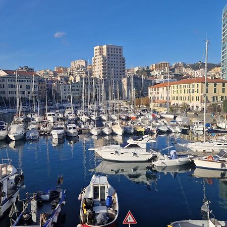 Apartamento La Perla Di Ro Savona Exterior foto